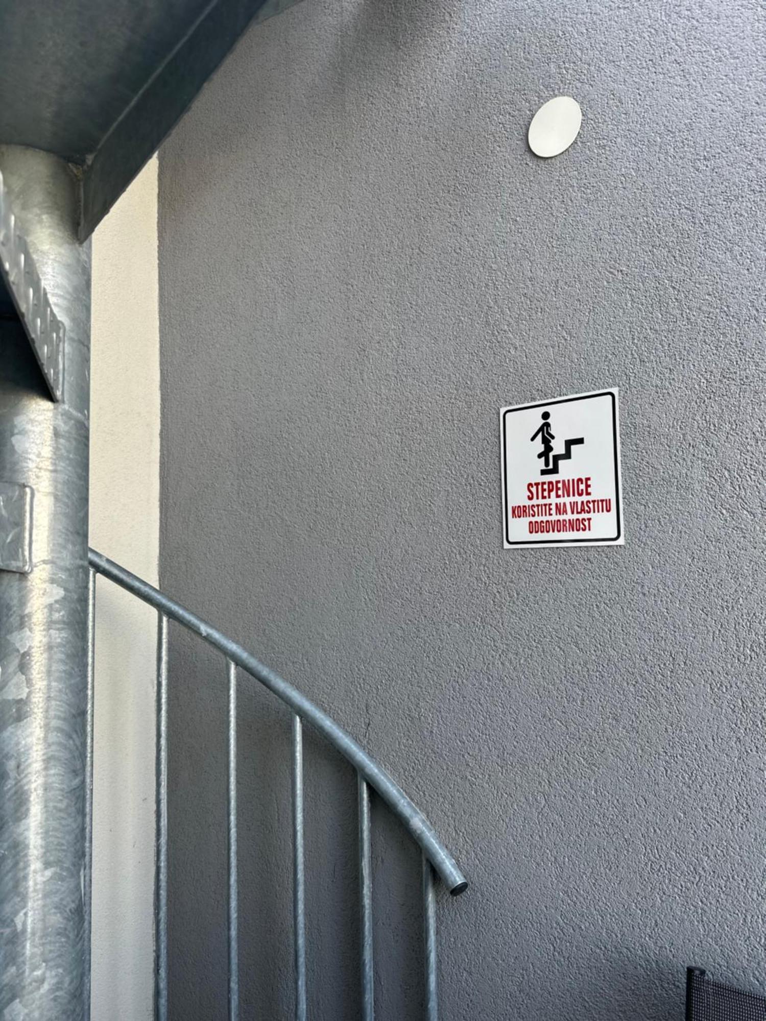 Apartman “Manhattan” Križevci Exterior foto